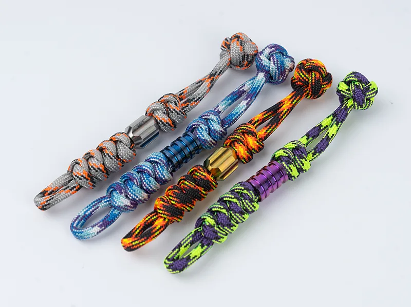 Ceardaíocht Paracord lámh-fhite